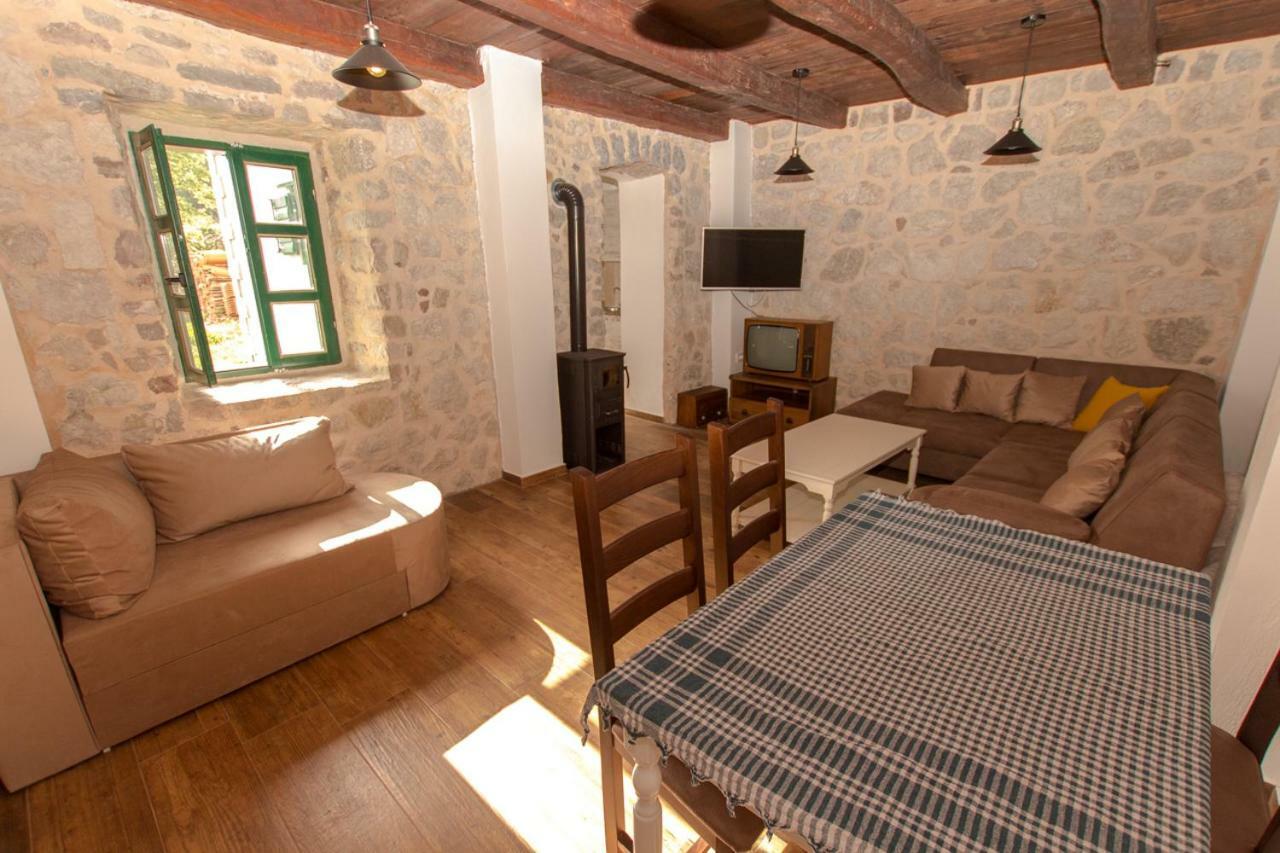 Rustic Stone House Villa Bar Buitenkant foto